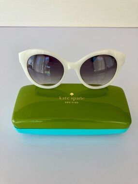 Kate Spade White Karleigh Sunglasses Hello Sunshine Cat Eye Glasses w/ Case